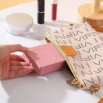 5 Mini-Pinceaux de Maquillage de Voyage avec Miroir et Etui – Image 4