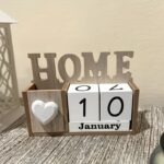 Calendrier Perpétuel en Bois Rustique – Image 2