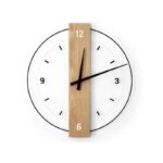 Grande Horloge Murale Minimaliste en Bois Massif et Acrylique – Image 2