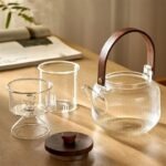 Théière en Verre avec Manche et Couvercle en Bois + 6 Tasses + Plateau en Bois – Image 4