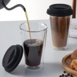 Tasse à Café à Double Paroi avec Couvercle en Silicone - 365mL – Image 2