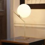 Lampe Minimaliste Boule sur Pied